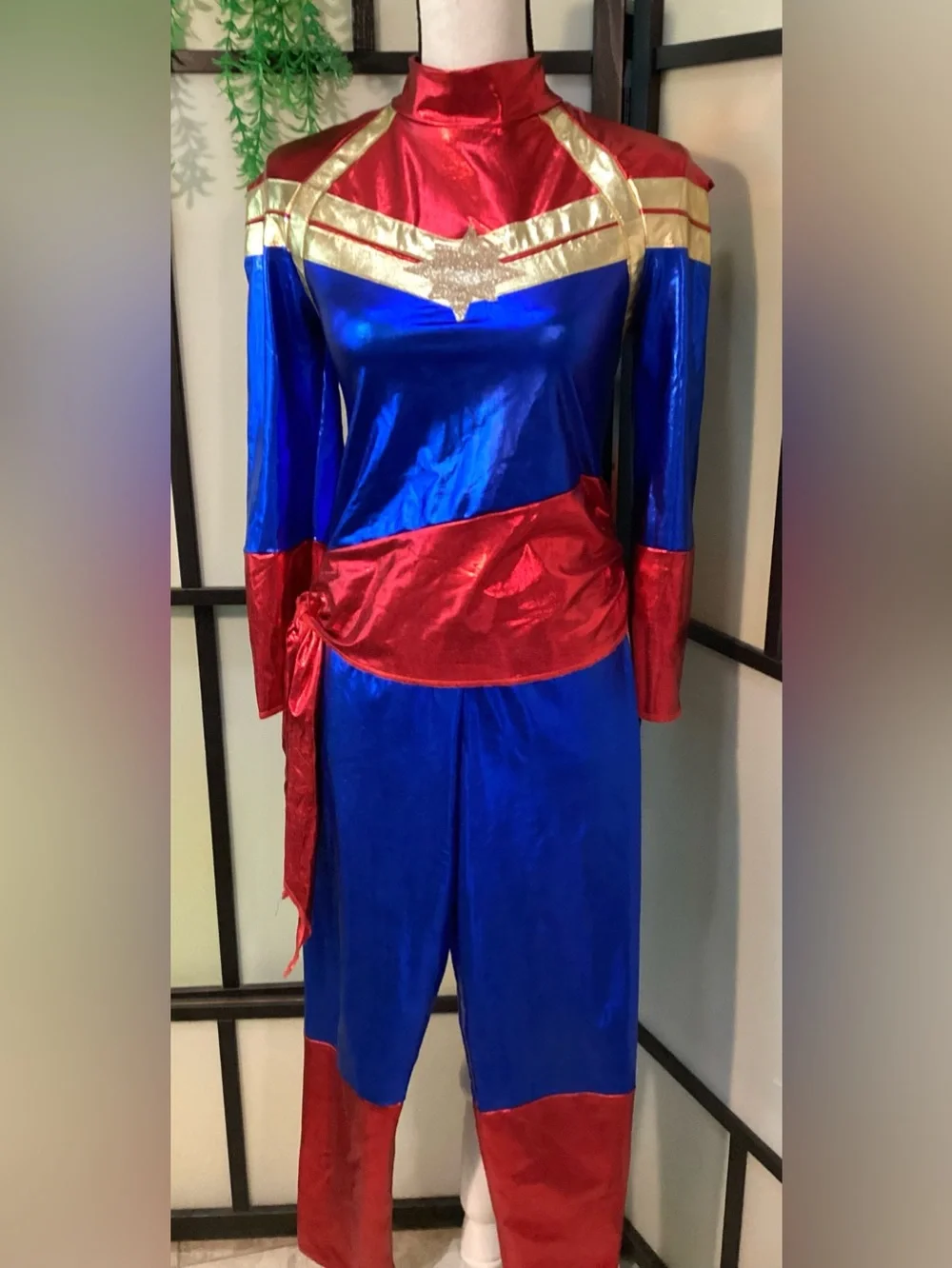 Disney Captain Marvel 2 pieces shiny costume. Size L